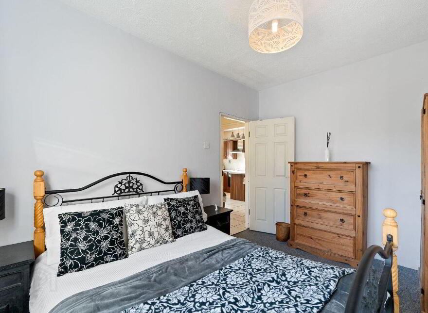 8 Saint Joseph's Terrace, Ringaskiddy, P43VY54