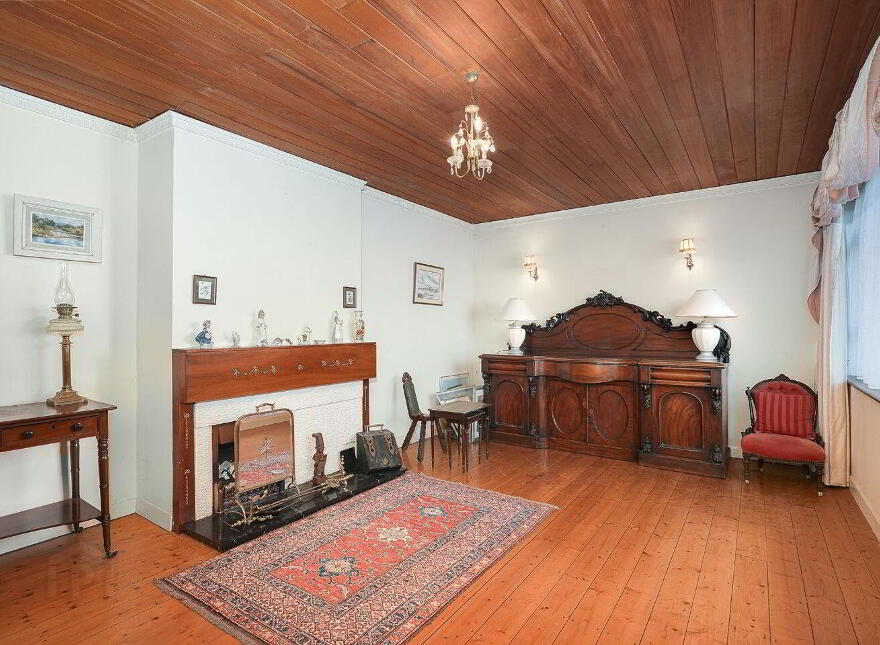 2 Beech Park Road, Foxrock, D18F6W3