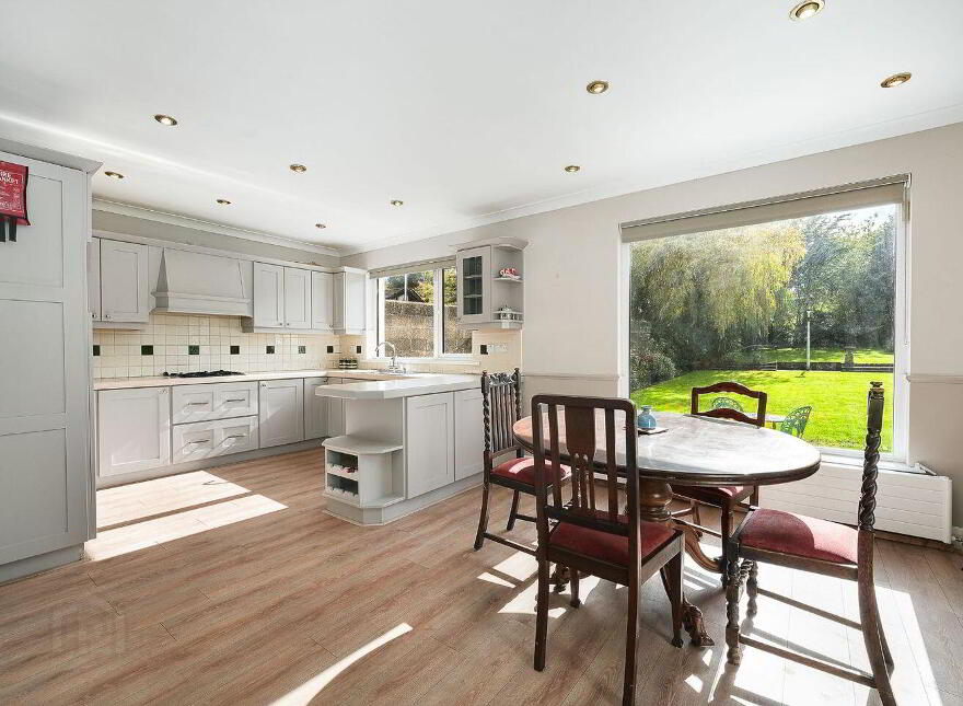 2 Beech Park Road, Foxrock, D18F6W3