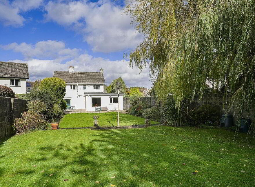 2 Beech Park Road, Foxrock, D18F6W3