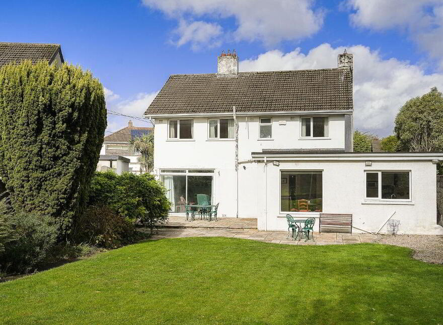 2 Beech Park Road, Foxrock, D18F6W3