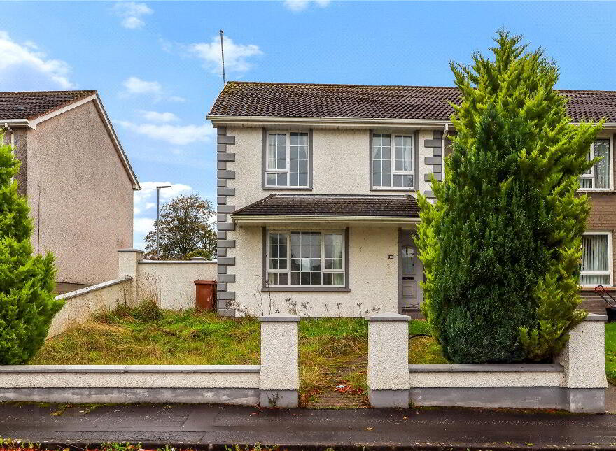 10 Clonmore Gardens, Omagh, BT79 7XB