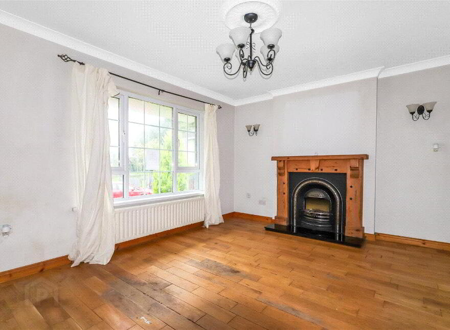 10 Clonmore Gardens, Omagh, BT79 7XB