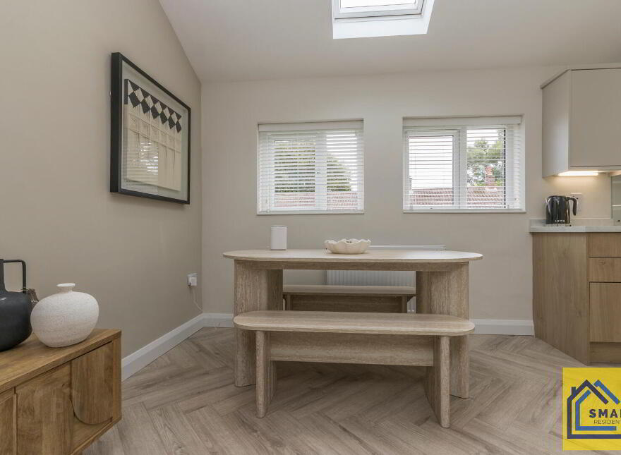 25a Edenvale Crescent, Belfast, BT4 2BH