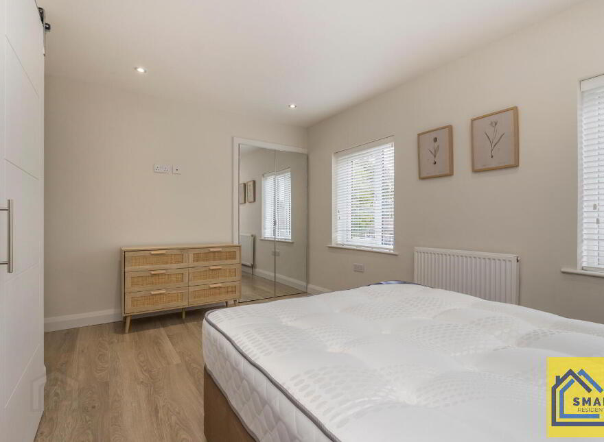 25a Edenvale Crescent, Belfast, BT4 2BH