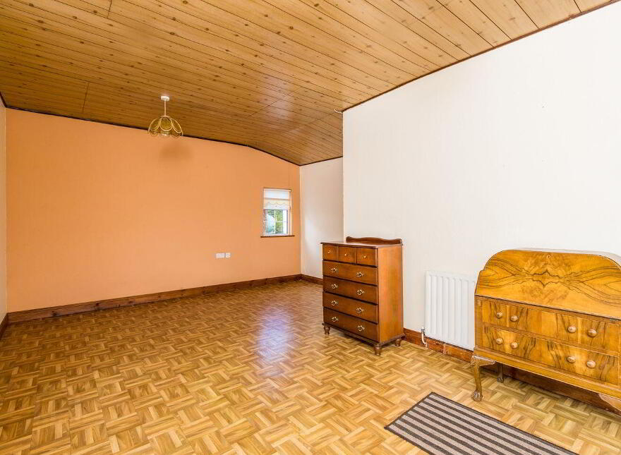 Cooltigue, Four Mile House, F42XY40