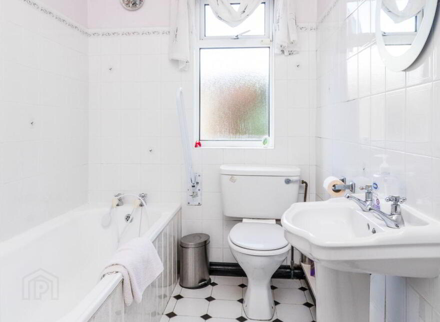 Cooltigue, Four Mile House, F42XY40