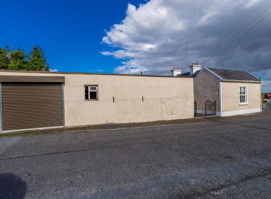 Cooltigue, Four Mile House, F42XY40
