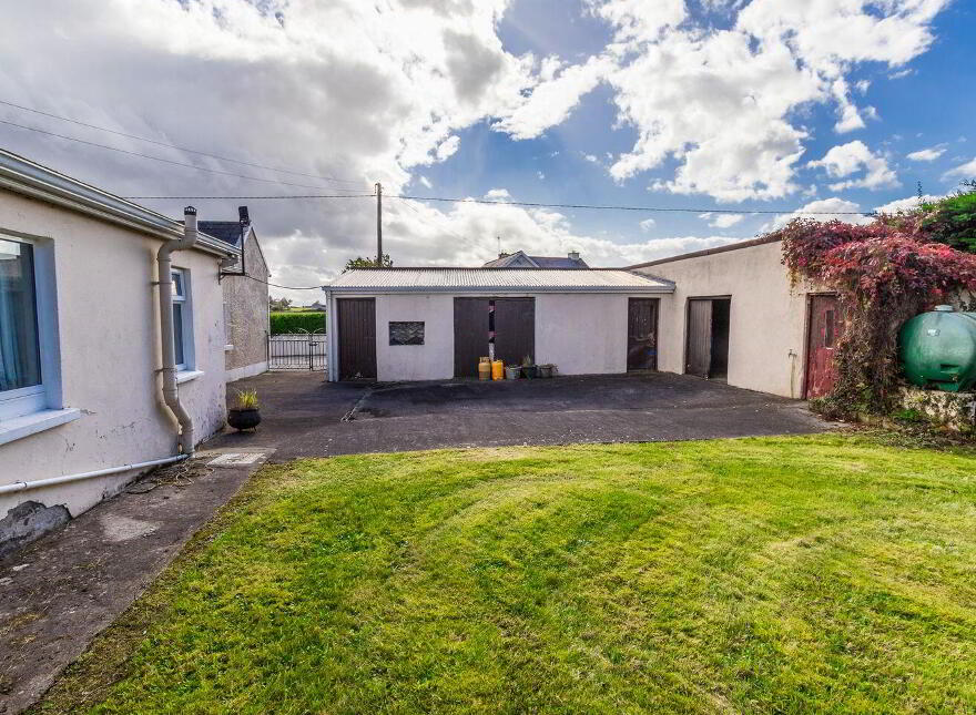 Cooltigue, Four Mile House, F42XY40