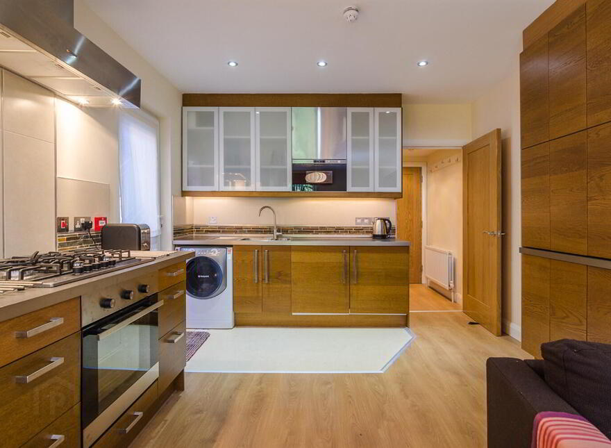 Apartment 3 76 Eglantine Avenue, Belfast, BT9 6EU