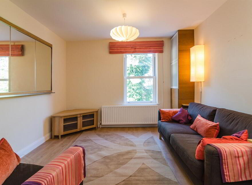 Apartment 3 76 Eglantine Avenue, Belfast, BT9 6EU