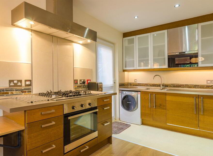 Apartment 3 76 Eglantine Avenue, Belfast, BT9 6EU