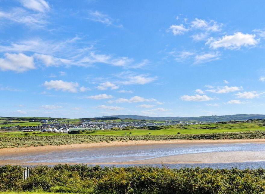 Ballyellery, Liscannor Road, Lahinch, V95R301