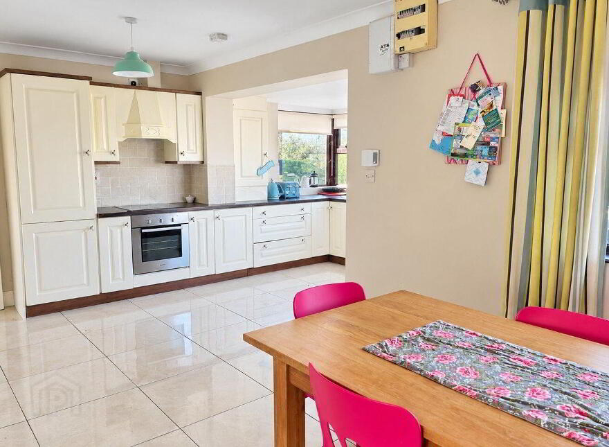 Ballyellery, Liscannor Road, Lahinch, V95R301