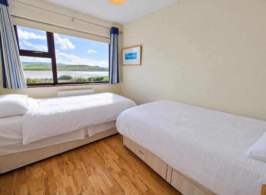 Ballyellery, Liscannor Road, Lahinch, V95R301