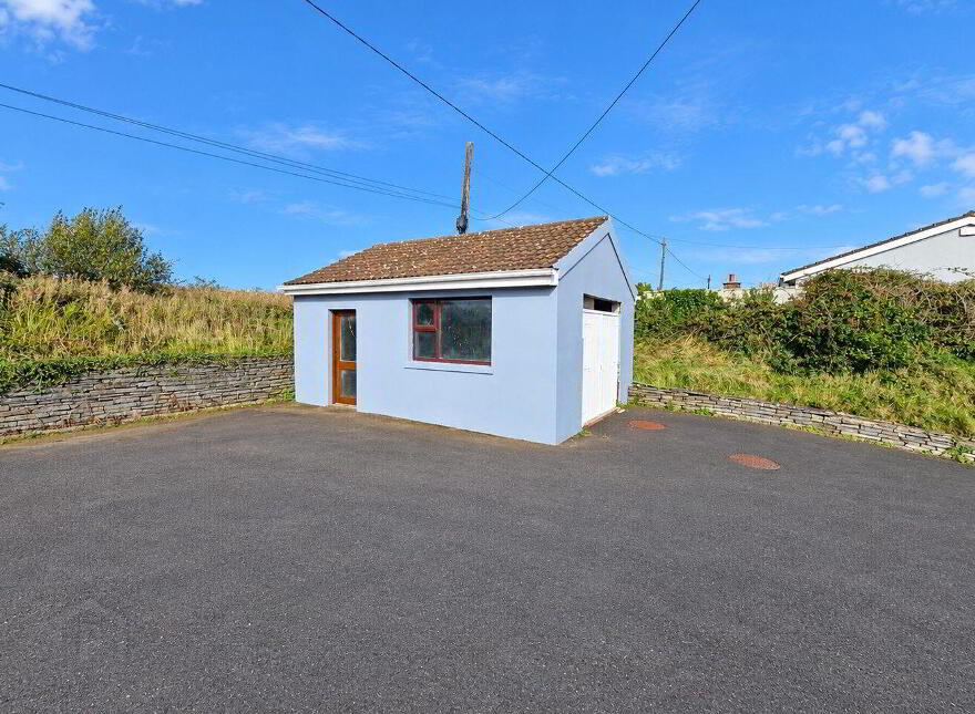 Ballyellery, Liscannor Road, Lahinch, V95R301