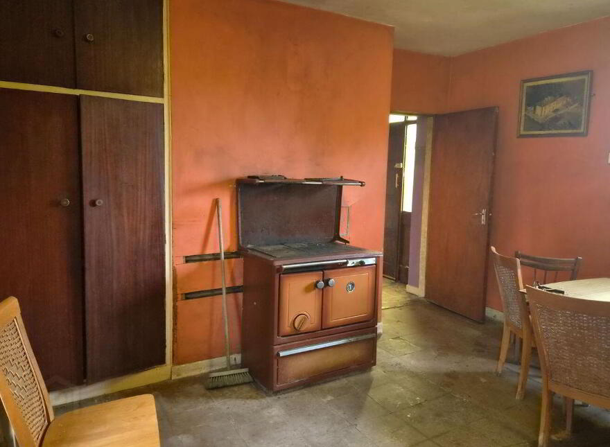 Ballincurry, Kilrooskey, F42E085