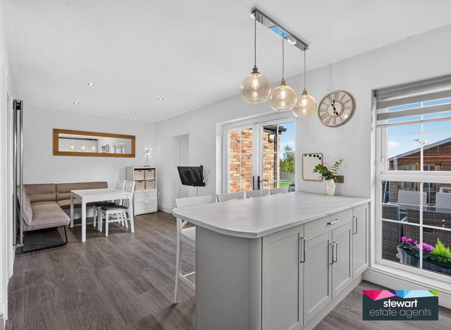 4 Glebe Way, Moira, BT67 0TQ