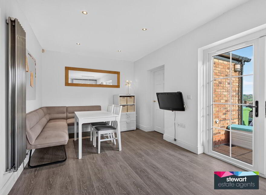 4 Glebe Way, Moira, BT67 0TQ