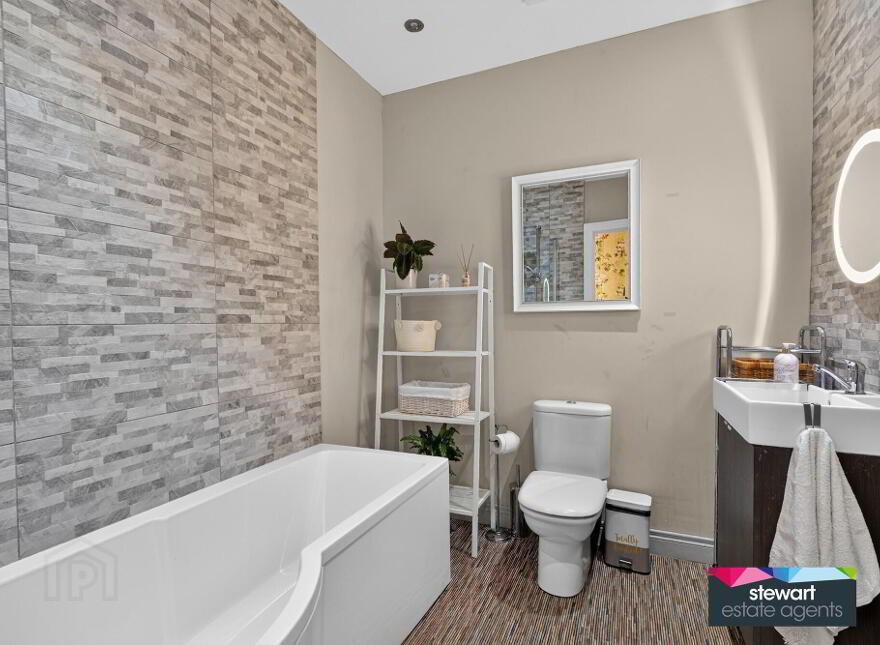 4 Glebe Way, Moira, BT67 0TQ