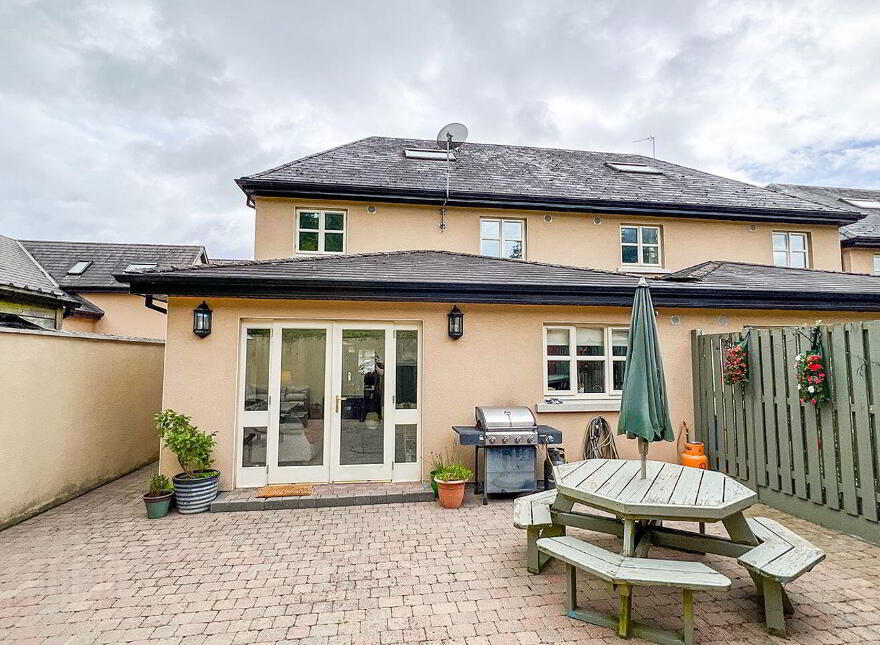 6 Black Church Square, Church Street, Inistioge, R95TV77
