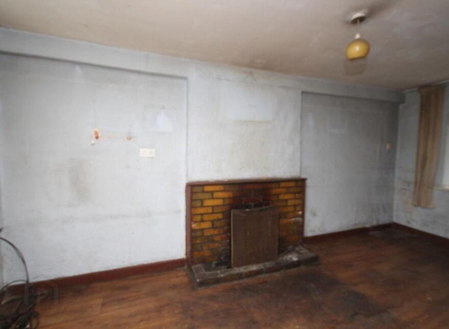 Mill Road, Bandon, P72W993