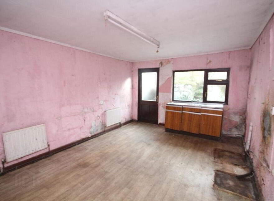 Mill Road, Bandon, P72W993