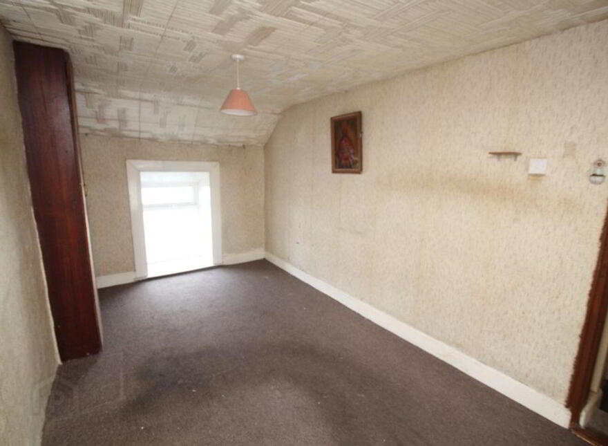 Mill Road, Bandon, P72W993
