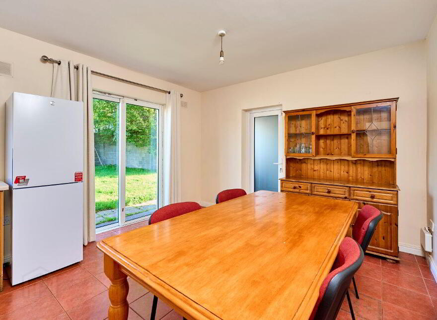 23 New Inn, Enfield, A83Y882