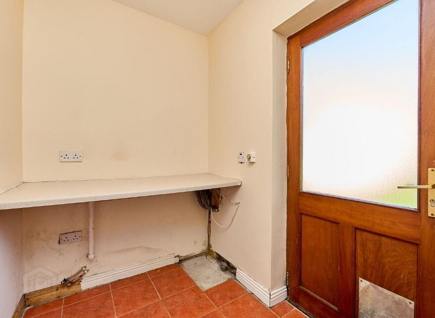 23 New Inn, Enfield, A83Y882