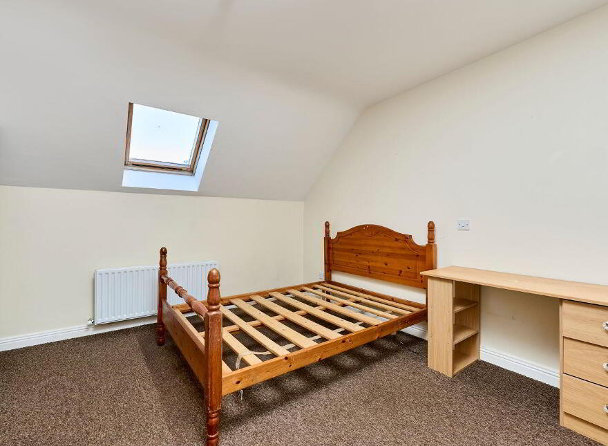 23 New Inn, Enfield, A83Y882