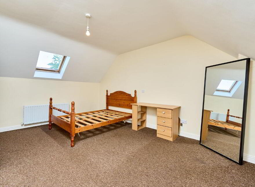 23 New Inn, Enfield, A83Y882