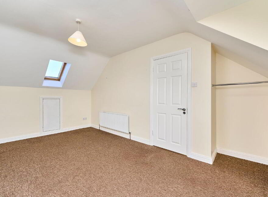 23 New Inn, Enfield, A83Y882