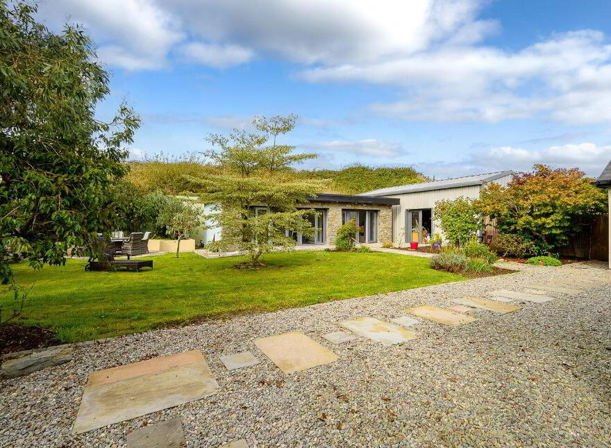 Stone Cottage, Lybe, Belgooly, P17E763