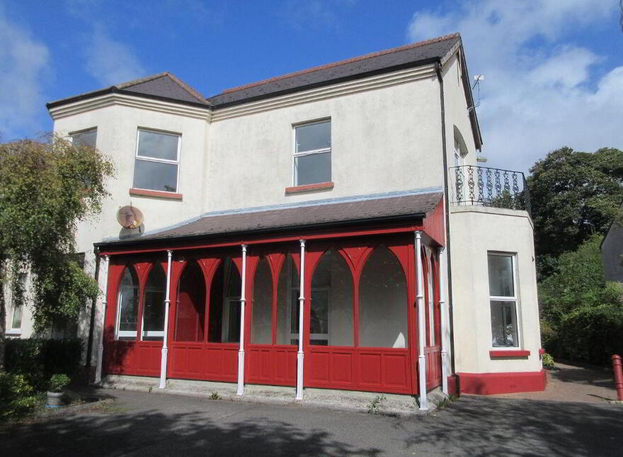 5 Fairfield Court, Montree Row, Athlone, N37YX78
