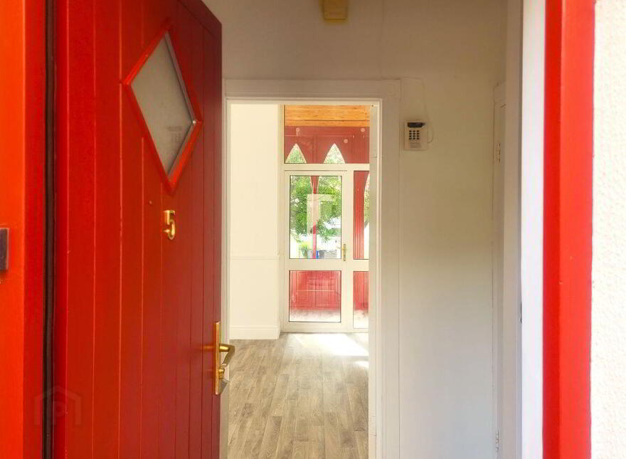 5 Fairfield Court, Montree Row, Athlone, N37YX78