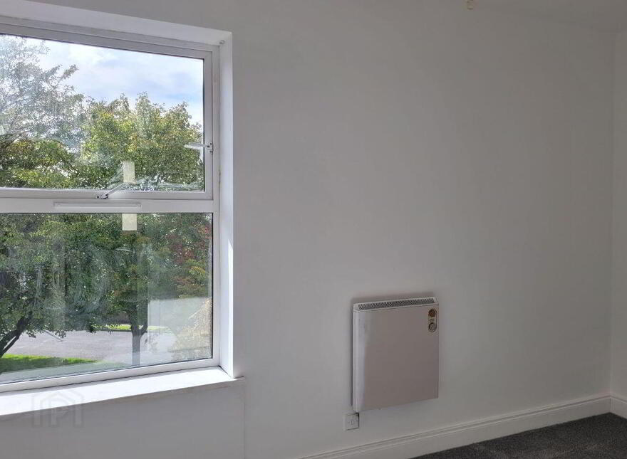 5 Fairfield Court, Montree Row, Athlone, N37YX78