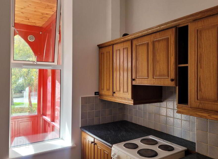 5 Fairfield Court, Montree Row, Athlone, N37YX78