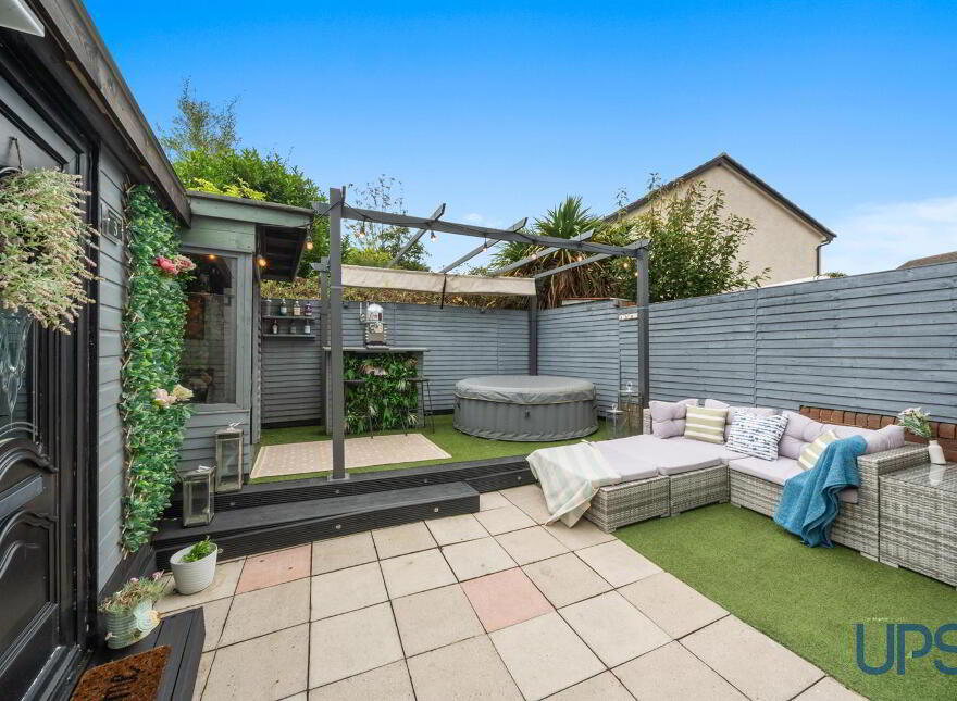 3 Altan Avenue, Stewartstown Road, Belfast, BT17 0UA