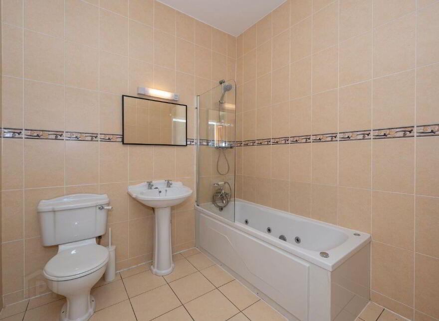 2 The Villas, Glenbrook, T12F97E