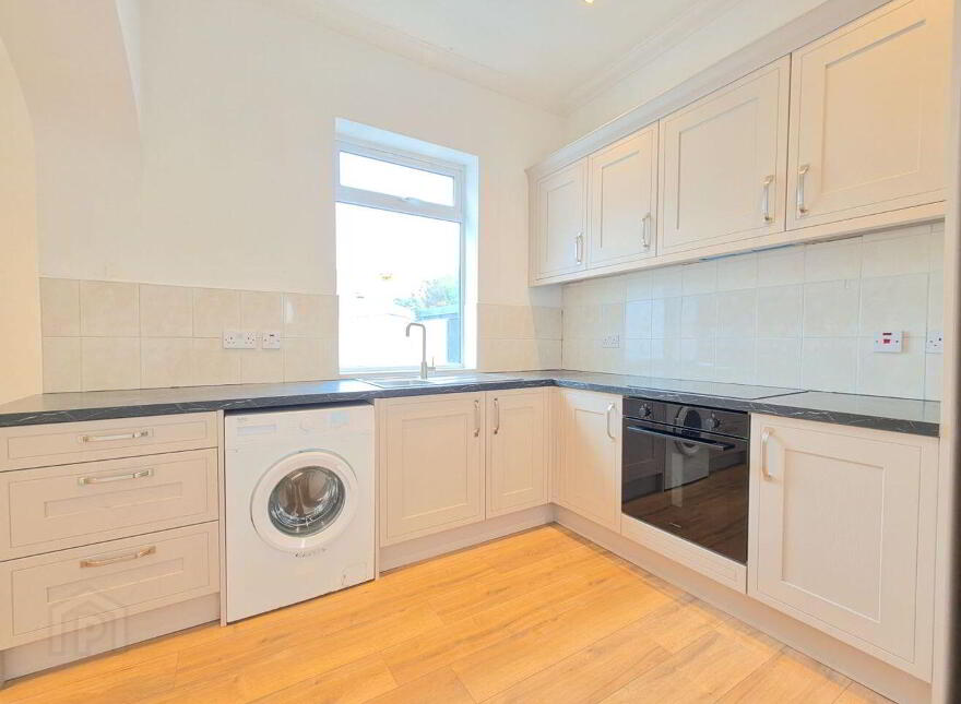 Saint Annes, Saleen, Castlebar, F23T386