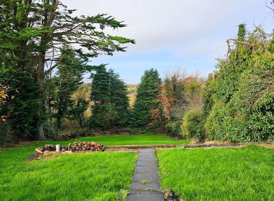 Saint Annes, Saleen, Castlebar, F23T386