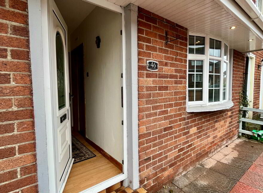 46 Leenan Gardens, Creggan, Derry/Londonderry, BT48 9NG