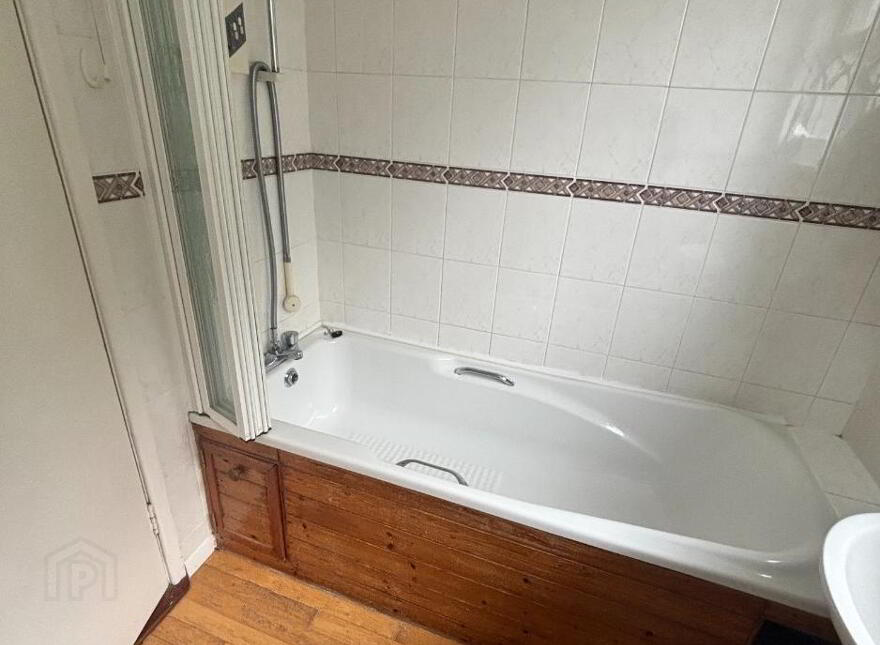 12 Iona Terrace, Londonderry, BT47 6EY