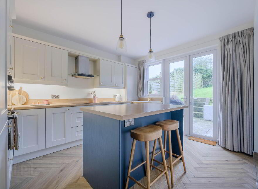 30 Maryville Park, Bangor, BT20 3RJ