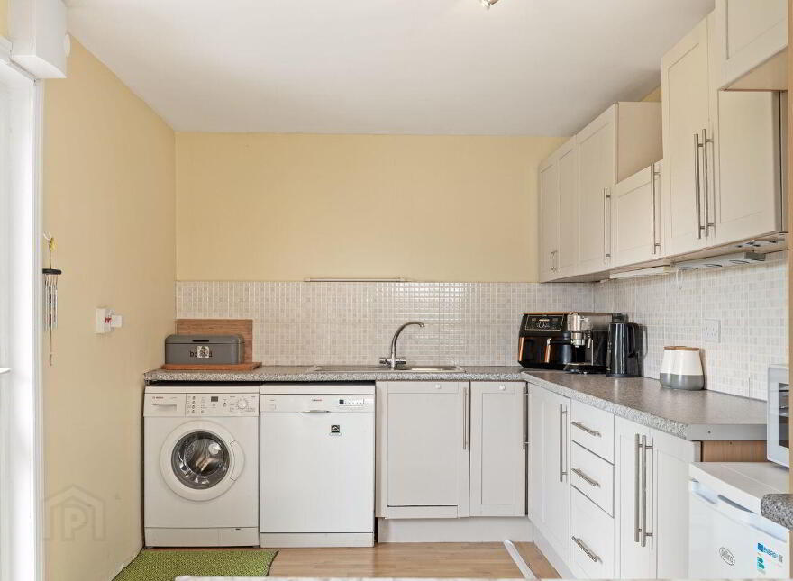 Crosshue, Blackwater, Y21NW29