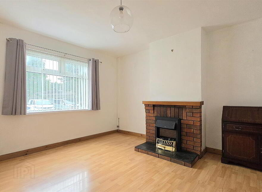 15 Model Avenue, Carrickfergus, BT38