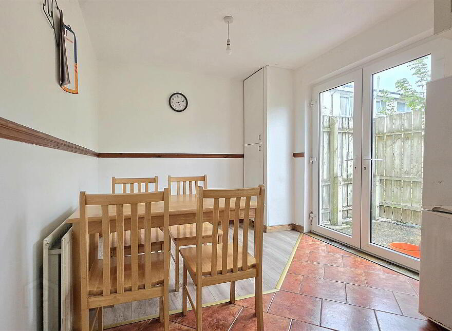 15 Model Avenue, Carrickfergus, BT38