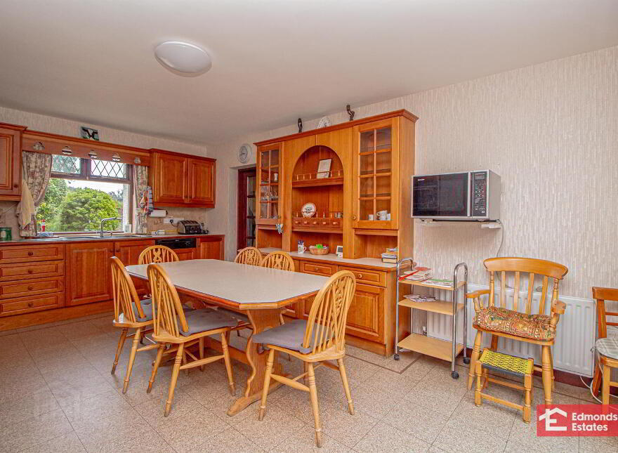 229 Old Ballymoney Road, Ballymena, BT43 6TN