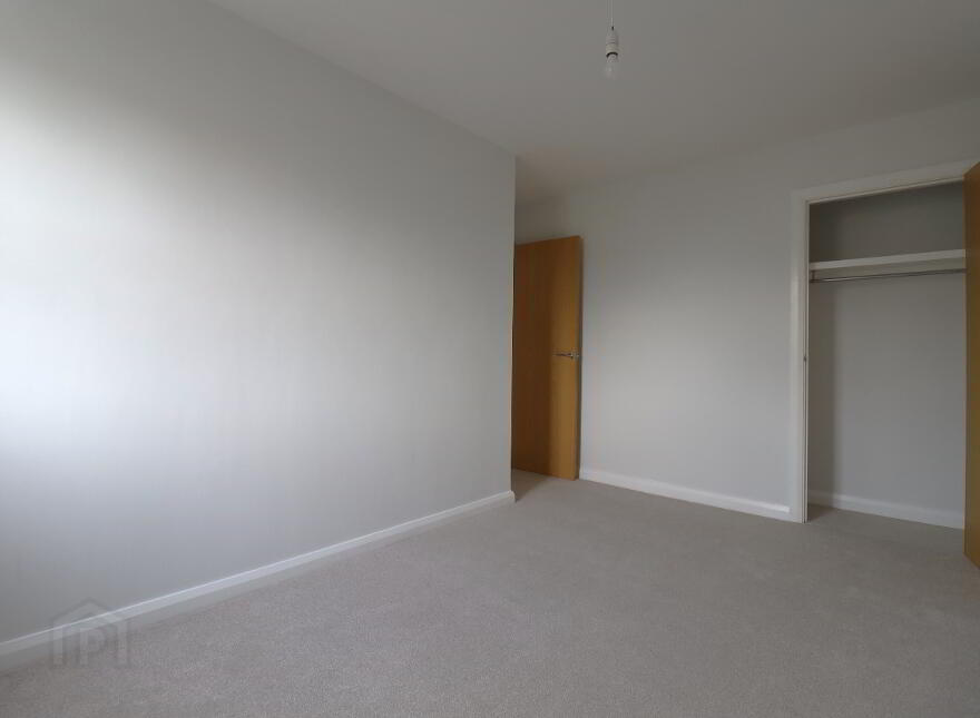 2 Barbrook Court, Dromore, BT25 1TT